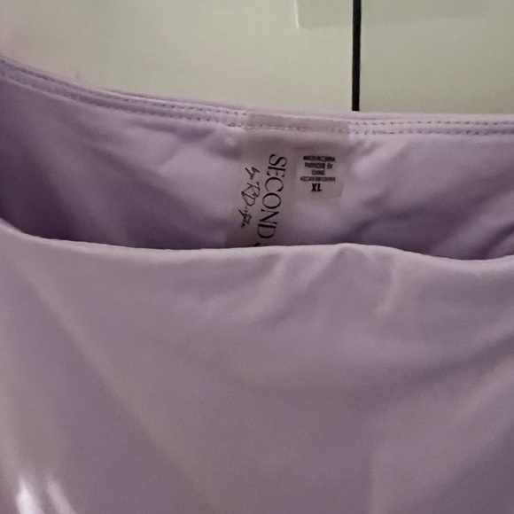 Women’s lavender t-shirt bodysuit - Picture 4 of 4